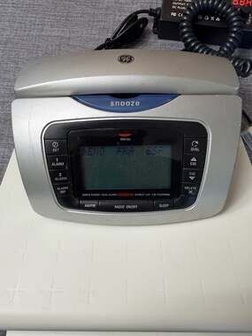 GE 29297GE3-A AM/FM Dual Alarm Clock Radio with Corded Telephone and Caller ID